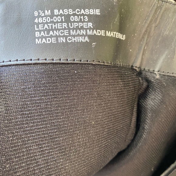 Womens Boots Size 9.5 Leather Upper - Picture 2 of 2